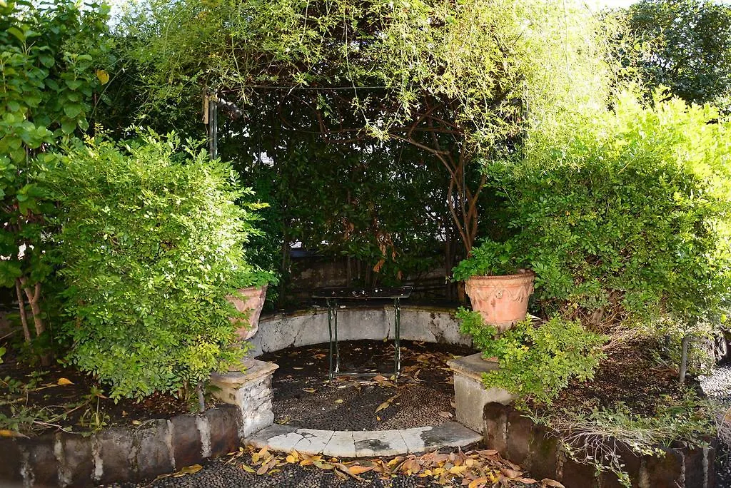 Nocleg ze śniadaniem B&B Villa Maria Giarre